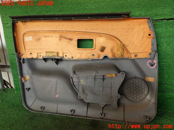 2UPJ-23011234]ハイラックスサーフ(RZN185W)右前ドア内張り 中古_m0004.jpg