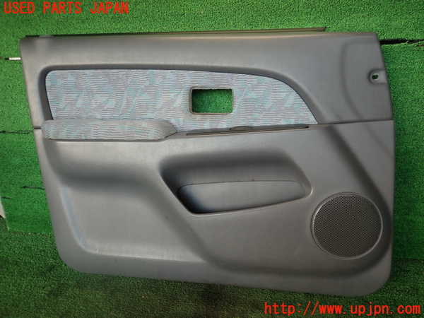 2UPJ-23011264]ハイラックスサーフ(RZN185W)左前ドア内張り 中古_m0001.jpg