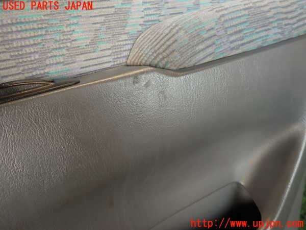 2UPJ-23011294]ハイラックスサーフ(RZN185W)右後ドア内張り 中古_m0002.jpg