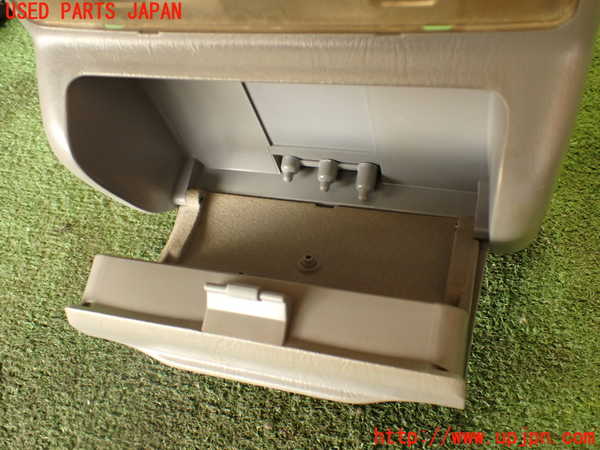 2UPJ-23016411]ハイラックスサーフ(RZN185W)ルームランプ1 (真中 1列目) 中古_m0003.jpg