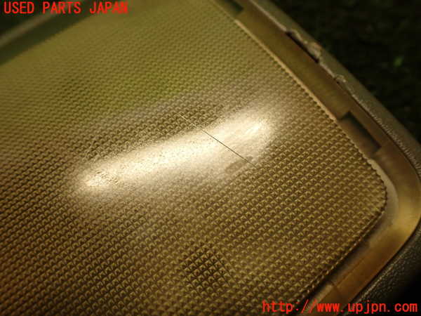 2UPJ-23016413]ハイラックスサーフ(RZN185W)ルームランプ3 (真中 ラゲッジ) 中古_m0002.jpg