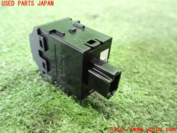 2UPJ-23026311]キックス(RP15)スイッチ6 (ヘッドライトレベライザー) 中古_m0002.jpg