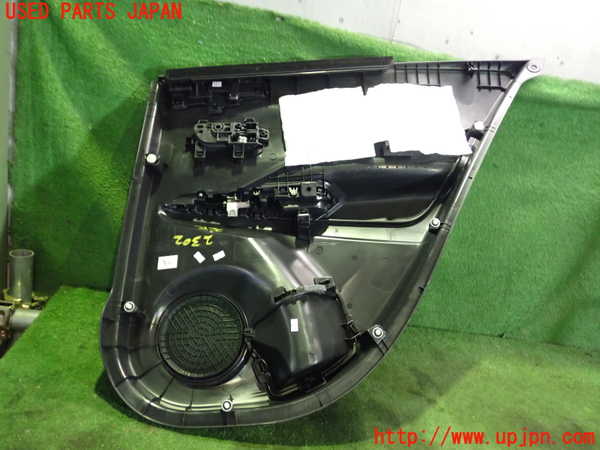 2UPJ-23021324]キックス(RP15)左後ドア内張り 中古_m0002.jpg