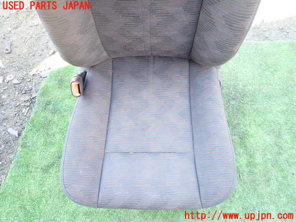 1UPJ-23037065]ジープ・ラングラー(TJ40S)助手席シート 中古_m0003.jpg