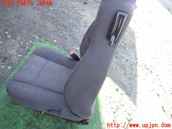 1UPJ-23037065]ジープ・ラングラー(TJ40S)助手席シート 中古_m0004.jpg