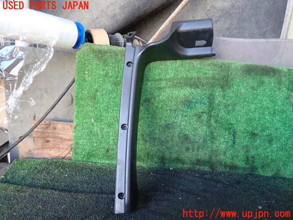1UPJ-23037660]ジープ・ラングラー(TJ40S)左フロントピラートリム 中古_m0001.jpg