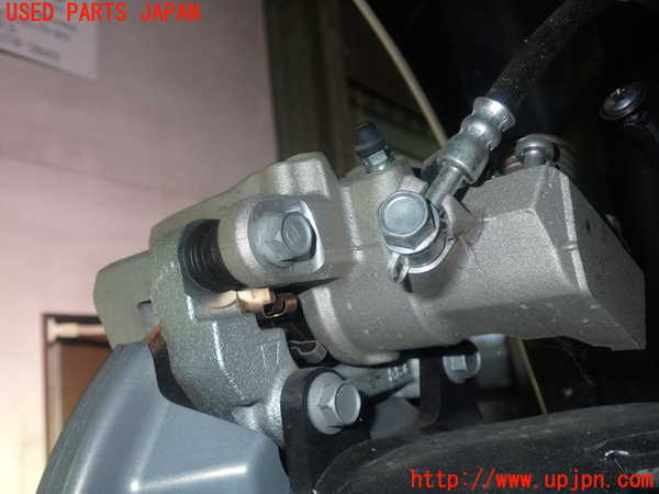 5UPJ-23044095]スイフトスポーツ(ZC33S)左リアキャリパー 中古_m0003.jpg
