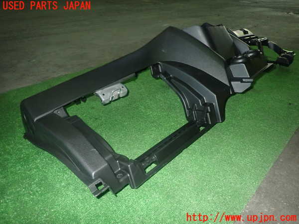 5UPJ-23047505]スイフトスポーツ(ZC33S)ダッシュボード 中古_m0002.jpg