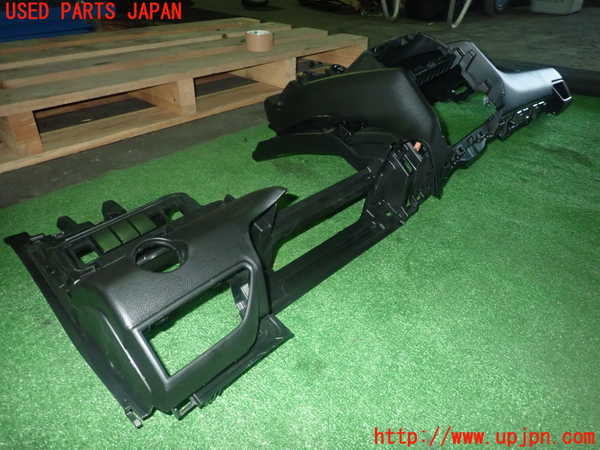 5UPJ-23047505]スイフトスポーツ(ZC33S)ダッシュボード 中古_m0003.jpg