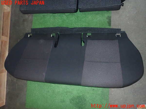 1UPJ-23047385]スイフトスポーツ(ZC33S)リアシート 中古_m0004.jpg