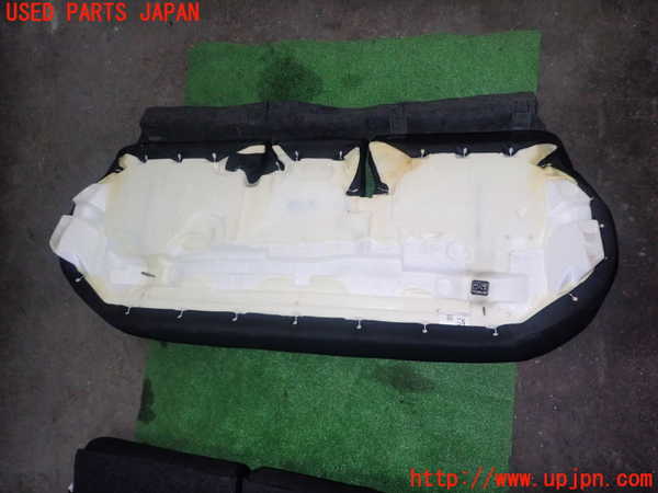 1UPJ-23047385]スイフトスポーツ(ZC33S)リアシート 中古_m0005.jpg