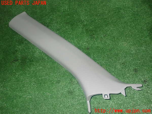 5UPJ-23047660]スイフトスポーツ(ZC33S)左フロントピラートリム 中古_m0001.jpg