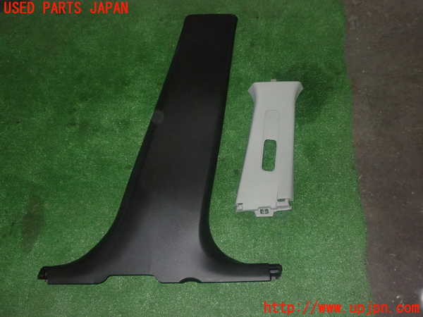 5UPJ-23047665]スイフトスポーツ(ZC33S)右センターピラートリム 中古_m0001.jpg