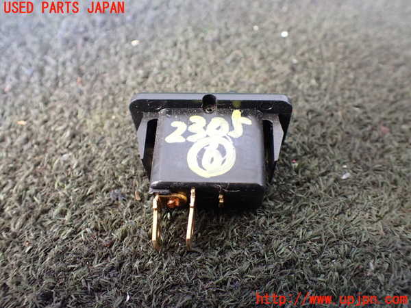 5UPJ-23056311]クラウン 4ドア ハードトップ(MS112)スイッチ6 (トランクメイン) 中古_m0002.jpg