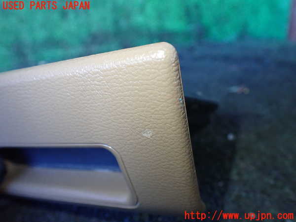 5UPJ-23057821]クラウン 4ドア ハードトップ(MS112)灰皿1 中古_m0002.jpg
