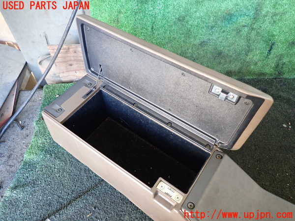 5UPJ-23057540]クラウン 4ドア ハードトップ(MS112)センターコンソール 中古_m0002.jpg