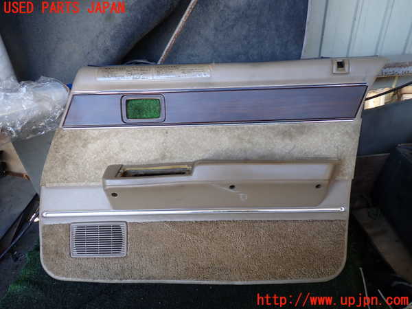 5UPJ-23051234]クラウン 4ドア ハードトップ(MS112)右前ドア内張り 中古_m0001.jpg
