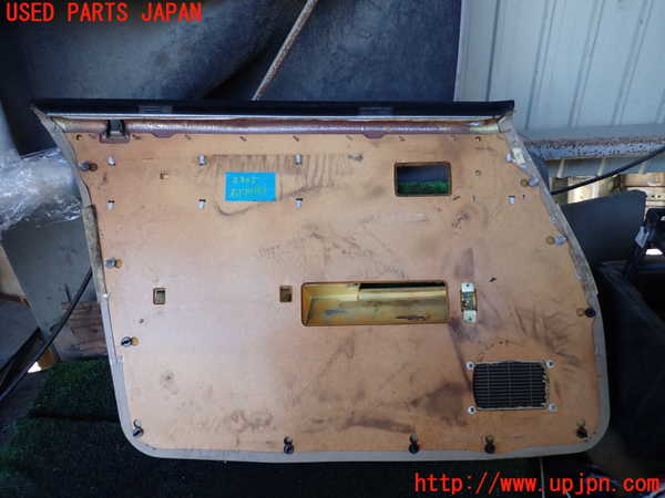 5UPJ-23051234]クラウン 4ドア ハードトップ(MS112)右前ドア内張り 中古_m0005.jpg