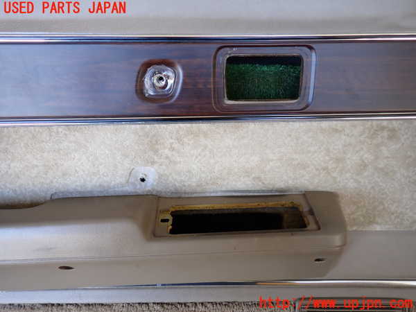 5UPJ-23051264]クラウン 4ドア ハードトップ(MS112)左前ドア内張り 中古_m0002.jpg