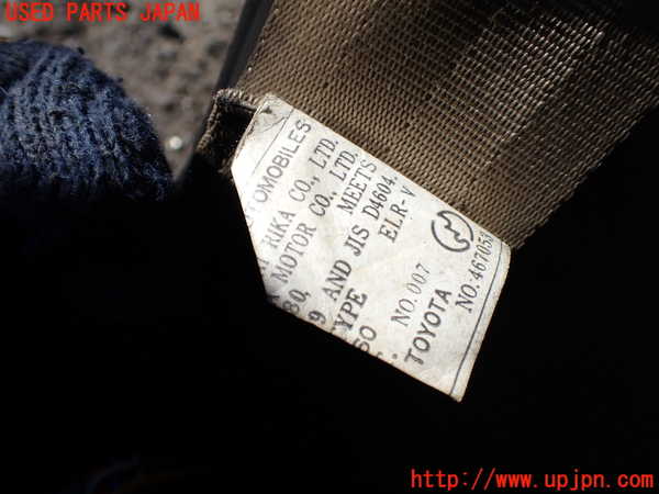 5UPJ-23057045]クラウン 4ドア ハードトップ(MS112)運転席シートベルト 中古_m0002.jpg