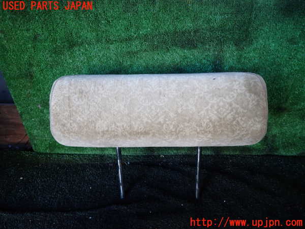 5UPJ-23057180]クラウン 4ドア ハードトップ(MS112)左2列目ヘッドレスト 中古_m0001.jpg