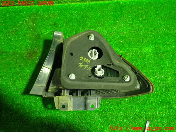 1UPJ-23061536]シビック タイプR(FD2)左テールランプ 中古_m0004.jpg