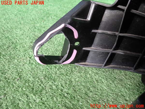 2UPJ-23081142]ヴェゼル ハイブリッド(e：HEV)(RV5)左ヘッドライトリム 中古_m0005.jpg