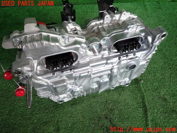 2UPJ-23086916]ヴェゼル ハイブリッド(e：HEV)(RV5)インバーターコンバーター 中古_m0004.jpg