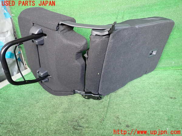 2UPJ-23087145]ヴェゼル ハイブリッド(e：HEV)(RV5)右2列目シート 中古_m0004.jpg