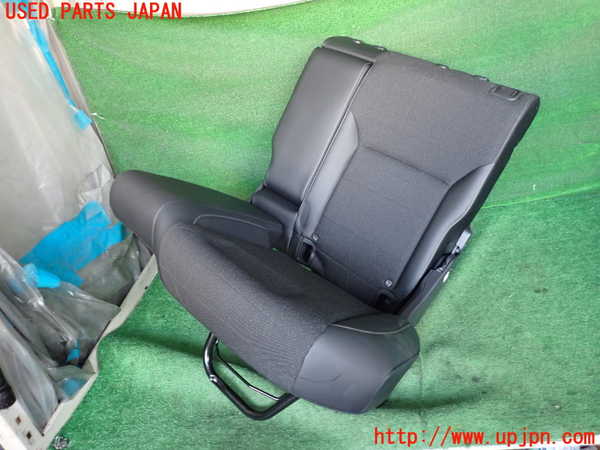 2UPJ-23087175]ヴェゼル ハイブリッド(e：HEV)(RV5)左2列目シート 中古_m0001.jpg