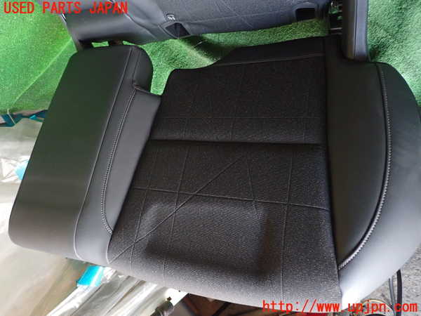 2UPJ-23087175]ヴェゼル ハイブリッド(e：HEV)(RV5)左2列目シート 中古_m0002.jpg