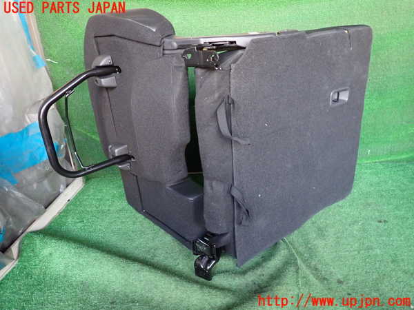 2UPJ-23087175]ヴェゼル ハイブリッド(e：HEV)(RV5)左2列目シート 中古_m0004.jpg
