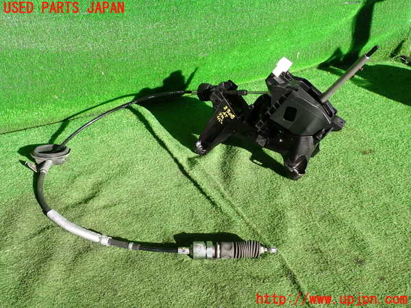 2UPJ-23087555]ヴェゼル ハイブリッド(e：HEV)(RV5)ATシフトレバー 中古_m0001.jpg
