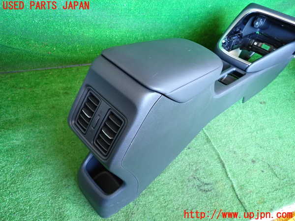 2UPJ-23087540]ヴェゼル ハイブリッド(e：HEV)(RV5)センターコンソール 中古_m0004.jpg