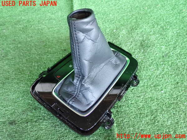 2UPJ-23087575]ヴェゼル ハイブリッド(e：HEV)(RV5)シフトブーツ 中古_m0002.jpg