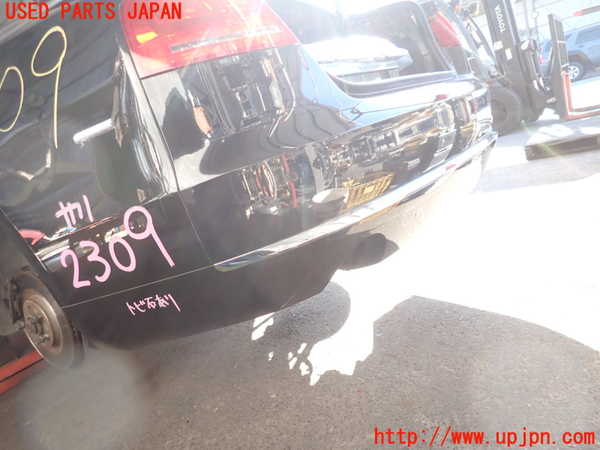 2UPJ-23091610]アウディ・A8 ハイブリッド(4HCHJA)リアバンパー 中古_m0002.jpg