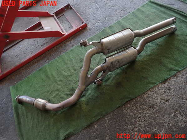 2UPJ-23092631]アウディ・A8 ハイブリッド(4HCHJA)フロントパイプ1 中古_m0002.jpg