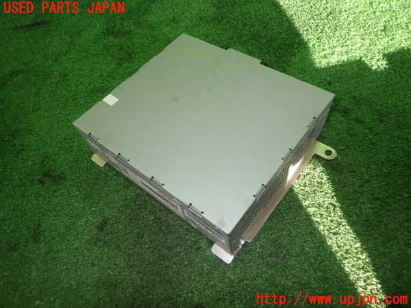 2UPJ-23096470]アウディ・A8 ハイブリッド(4HCHJA)ラジオ 中古_m0001.jpg