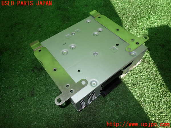 2UPJ-23096470]アウディ・A8 ハイブリッド(4HCHJA)ラジオ 中古_m0002.jpg