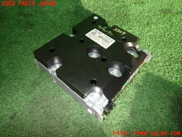 2UPJ-23096660]アウディ・A8 ハイブリッド(4HCHJA)TVチューナー 中古_m0001.jpg