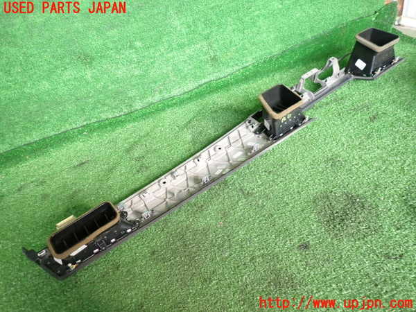 2UPJ-23097526]アウディ・A8 ハイブリッド(4HCHJA)エアコン吹き出し口1 (真中) 中古_m0004.jpg