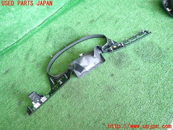 2UPJ-23097510]アウディ・A8 ハイブリッド(4HCHJA)メーターフード 中古_m0004.jpg