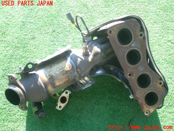 2UPJ-23102041]レクサス・NX300h(AYZ10)エキマニ1 触媒 マニバーター 中古_m0002.jpg