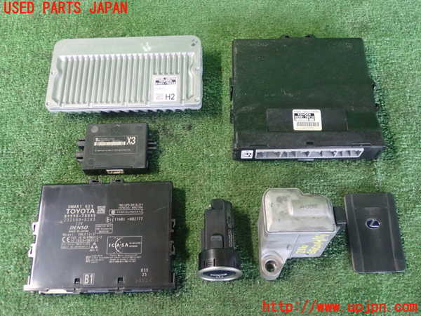 2UPJ-23106110]レクサス・NX300h(AYZ10)エンジンコンピューター 中古_m0001.jpg