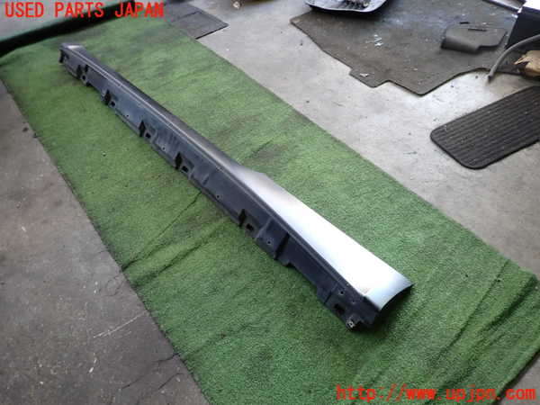 2UPJ-23121392]アウディ・A5 カブリオレ(F5CYRC)左サイドステップ 中古_m0001.jpg
