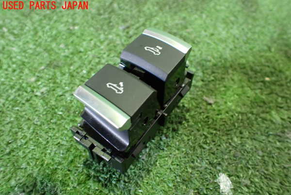 2UPJ-23126309]アウディ・A5 カブリオレ(F5CYRC)スイッチ4 中古_m0001.jpg