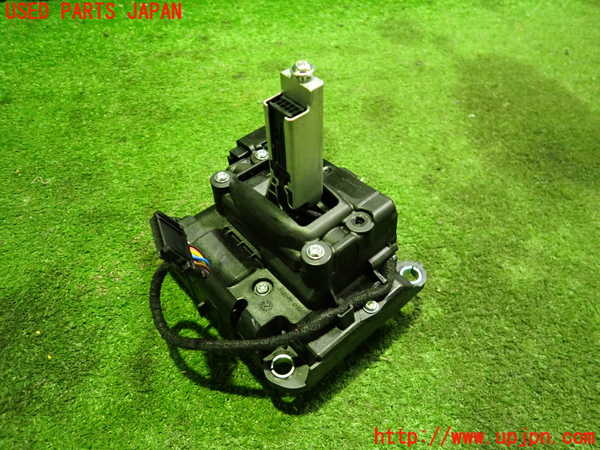 2UPJ-23127555]アウディ・A5 カブリオレ(F5CYRC)ATシフトレバー 中古_m0001.jpg