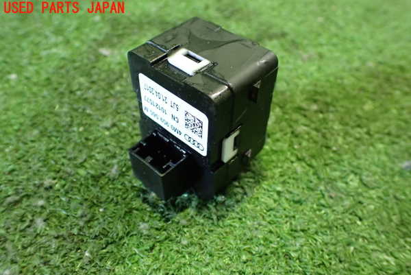 2UPJ-23126280]アウディ・A5 カブリオレ(F5CYRC)ミラースイッチ 中古_m0002.jpg