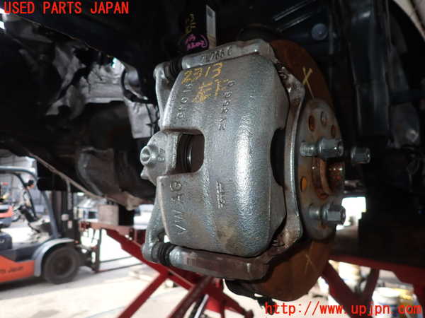 2UPJ-23134085]VW ゴルフ ヴァリアント(CDDFYV)左フロントキャリパー 中古_m0001.jpg
