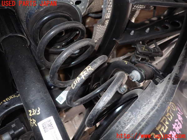 2UPJ-23135105]VW ゴルフ ヴァリアント(CDDFYV)左リアスプリング 中古_m0001.jpg